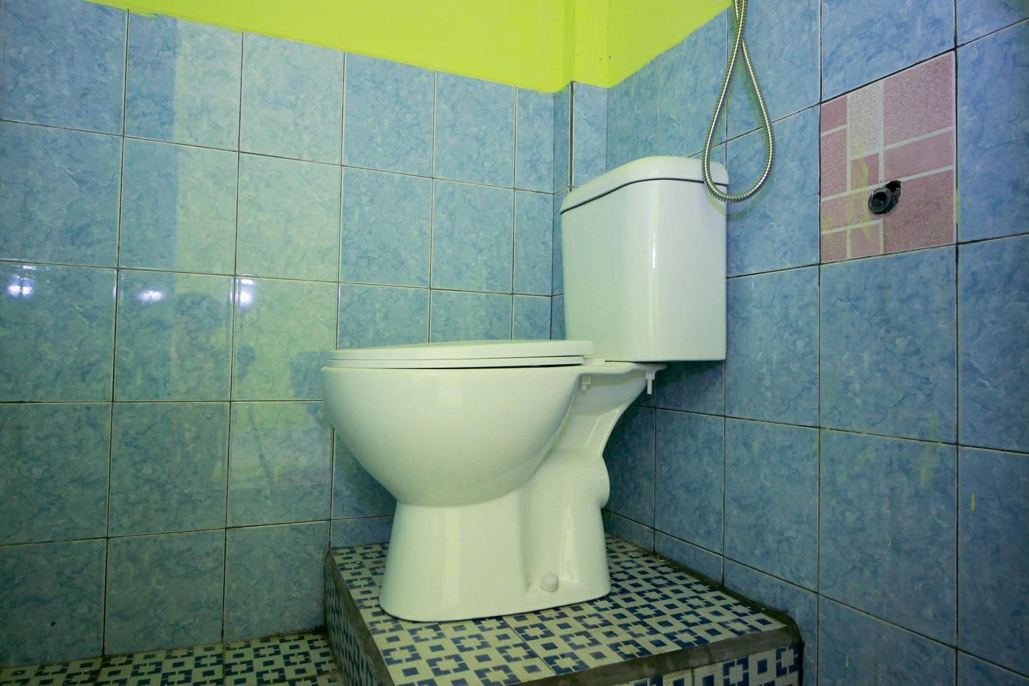 Oyo 2585 Sherren Guest House Lubuklinggau Esterno foto