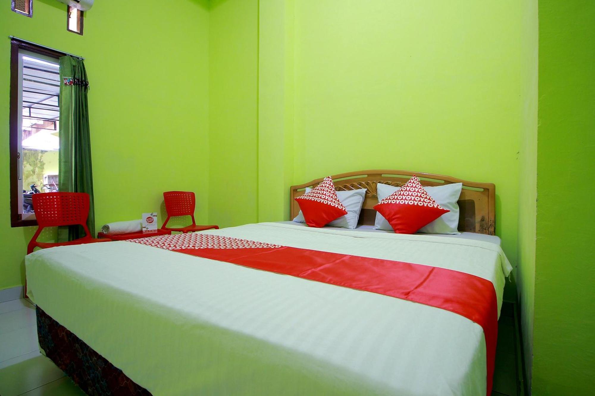 Oyo 2585 Sherren Guest House Lubuklinggau Esterno foto
