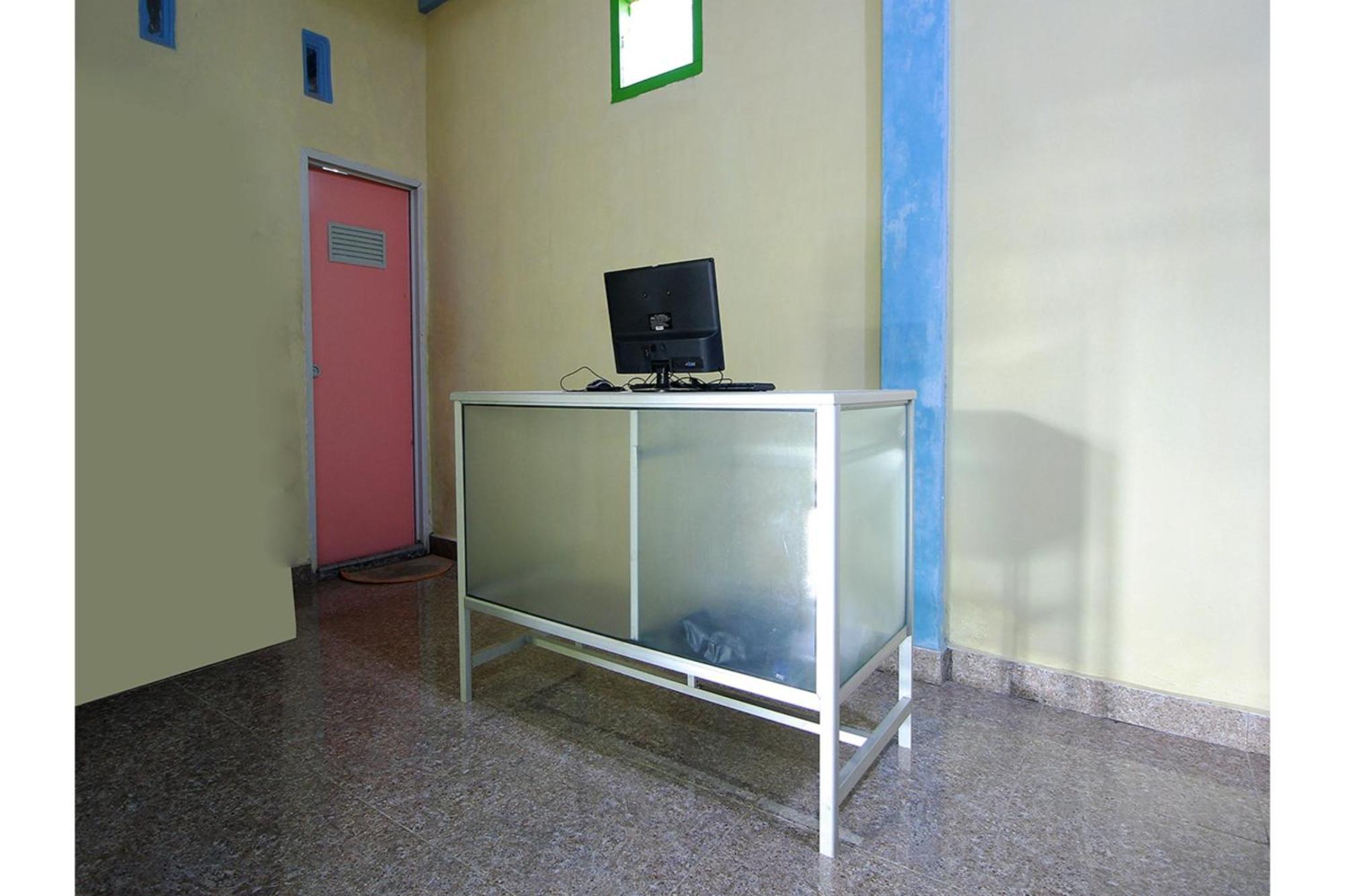 Oyo 2585 Sherren Guest House Lubuklinggau Esterno foto